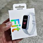 SAMSUNG GEAR FIT2 SMART FITNESS BAND — GPS, SWIM READY, MUSIC STORAGE